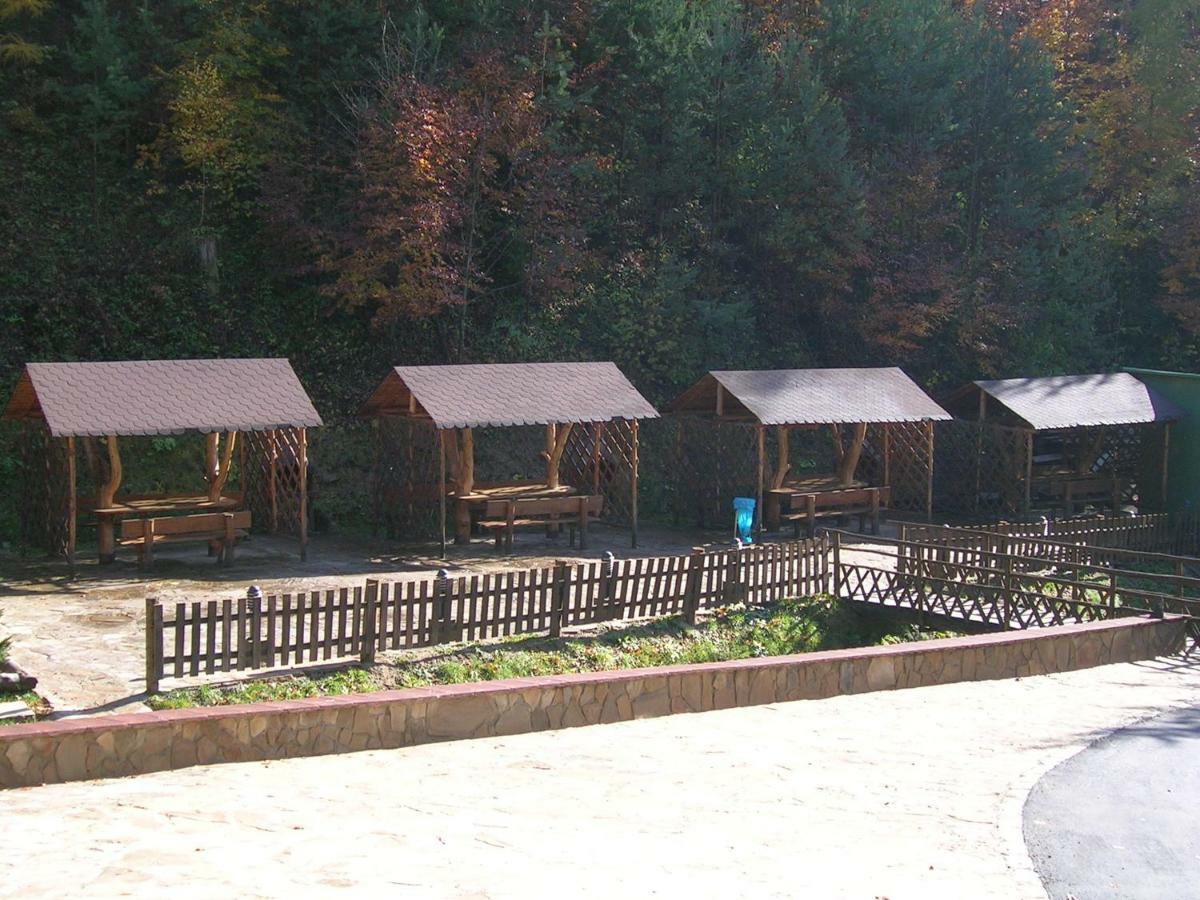 Hotel Somka Drienica Exterior foto
